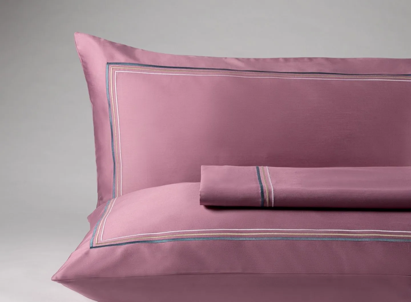 ICON Bed Linens Set - Rose Quartz