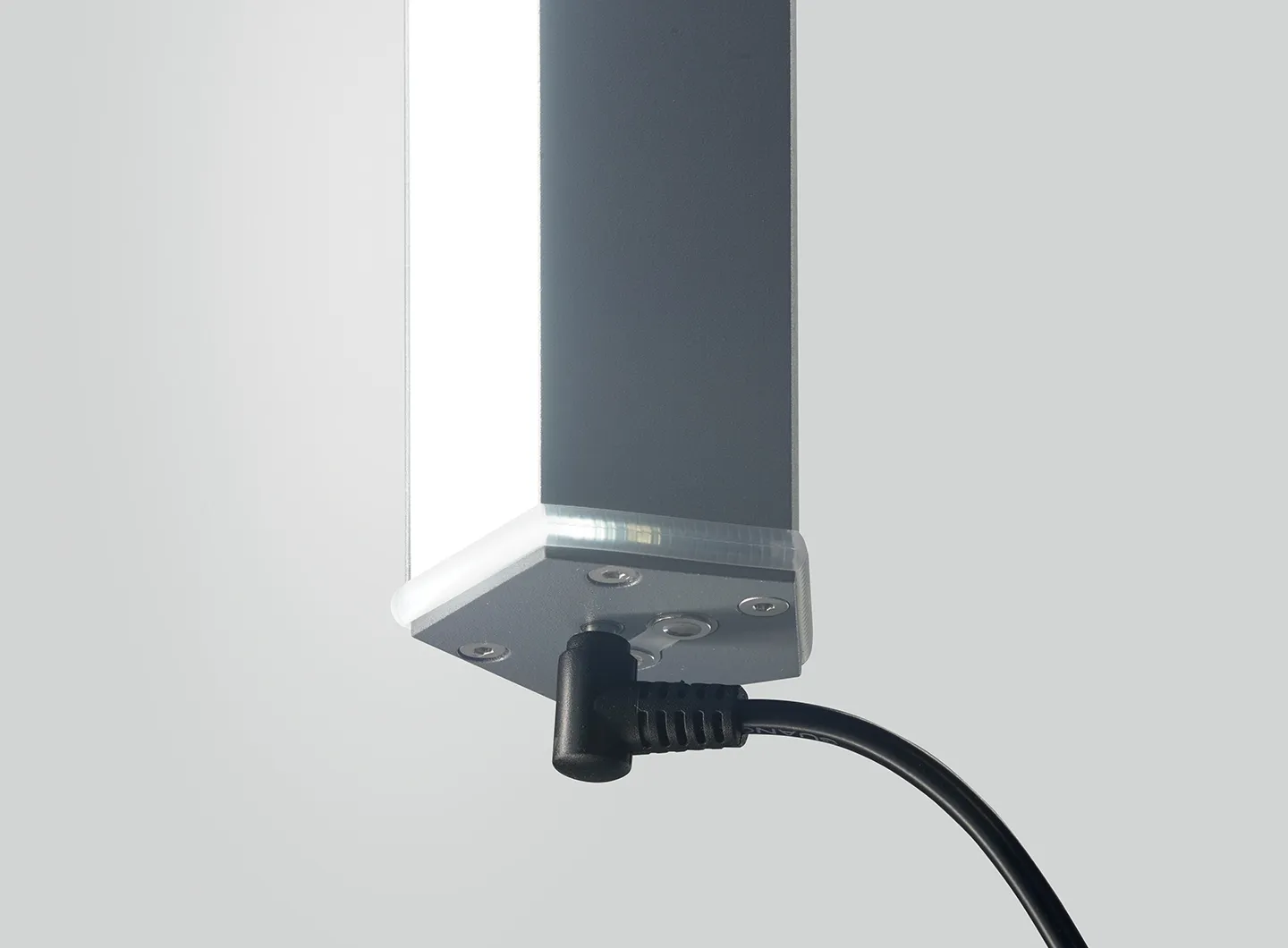 Zafferano _ Pencil vertical suspension lamp, charger with a connector