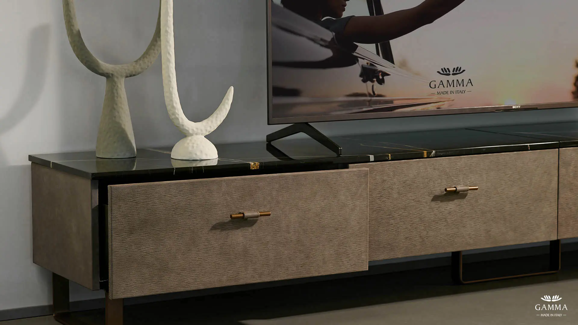 Gamma Arredamenti International Spa - TV UNIT