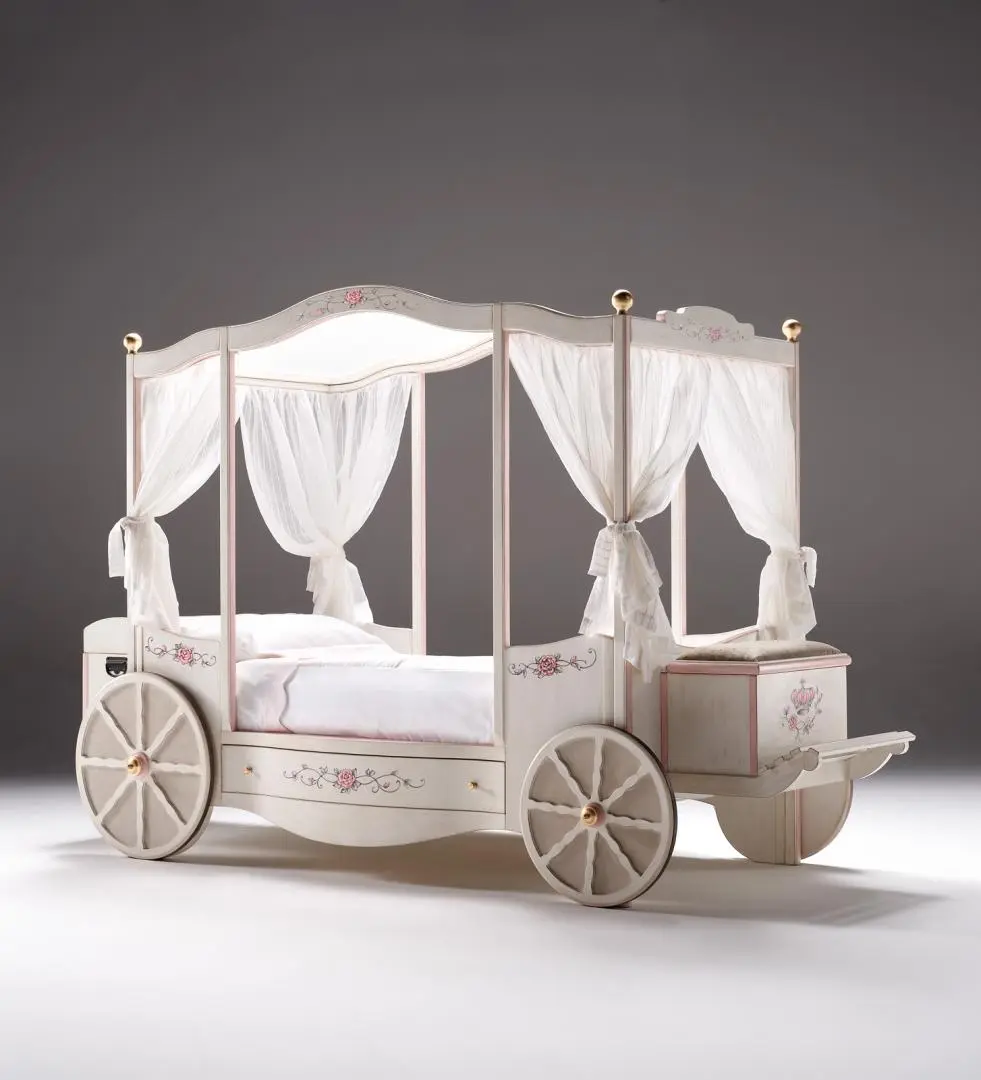 Letto a Carrozza in Stile Fiorentino