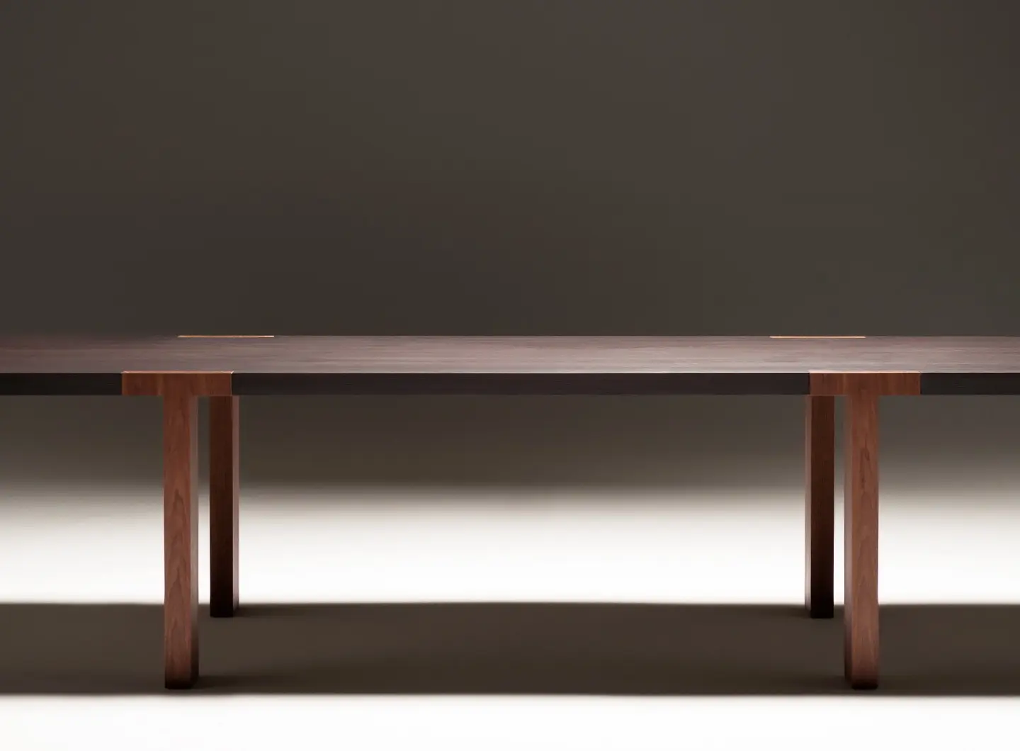 10_PS_TACCHINI_MDW23_T_TABLE_BY_TOBIA_SCARAPA___Giuseppe_Dinnella.jpg
