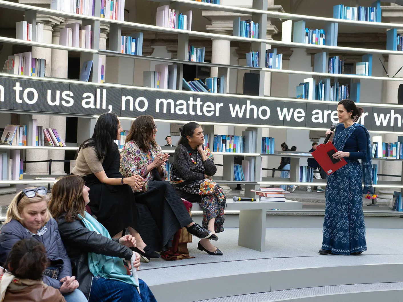 salonemilano, es devlin